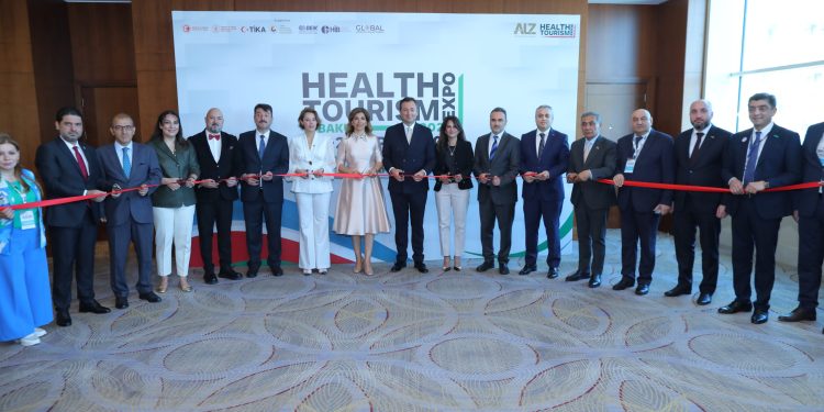 Savaşan, Health Tourism Expo-Bakü açılışında KKTC’yi temsilen konuştu
