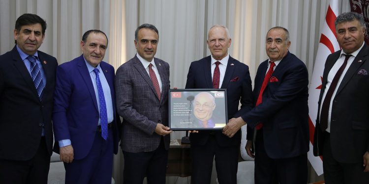 Töre: Ülkenin ihtiyaç duyduğu alanlara yatırım yapılmalıdır