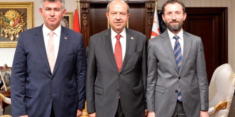 Cumhurbaşkanı Tatar, Türkiye’nin Lefkoşa Büyükelçisi Feyzioğlu ve KEİ Koordinatörü Öz’ü kabul etti