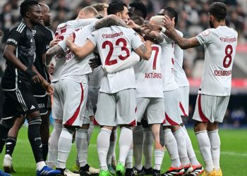 Derbide 3 puan Galatasarayın