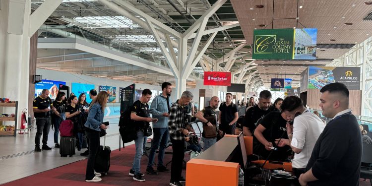 İsias Otel davası yarın… Aileler ve siyasilerden oluşan kalabalık bir heyet bugün Adıyaman’a gidiyor