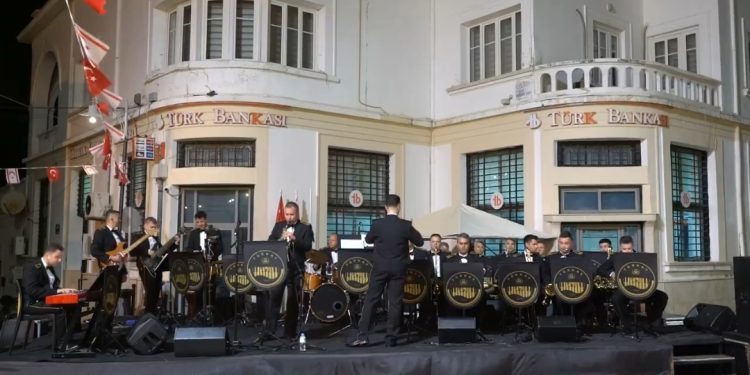 Türk Armoni Yıldızları Orkestrası Girne ve Lefkoşa’da konserler verdi
