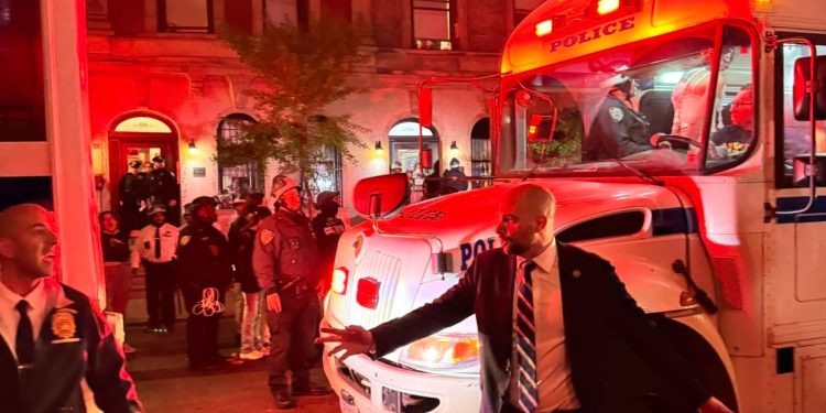 ABD üniversitelerindeki Filistine destek gösterileri sürüyor: Çok sayıda öğrenci gözaltına alındı