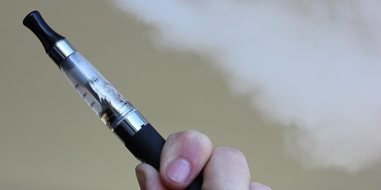 Türk bilim insanları, KKTC’de de e-sigara ve ısıtılmış ürünlerin yasaklanmasını istiyor