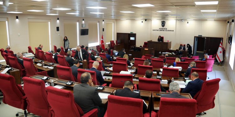 Meclis’te yabancılara mülk satışı konuşuldu