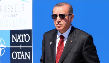 Türkiye Cumhurbaşkanı Erdoğan, ABD’ye hareketinden önce basın toplantısı düzenledi