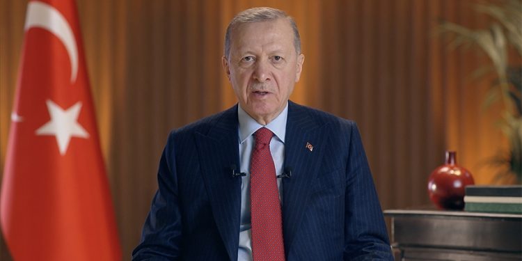 Erdoğan’ın KKTC ziyareti…TC Cumhurbaşkanı: Kıbrıs’a bir gün önceden gitme durumumuz olabilir