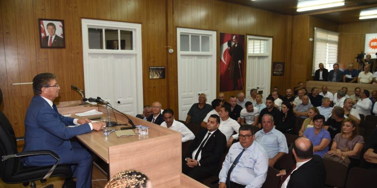 “Partimiz iç çekişmeler, kavgalar ve kurultaylar yüzünden son 10 yılda ciddi sıkıntılar yaşadı”