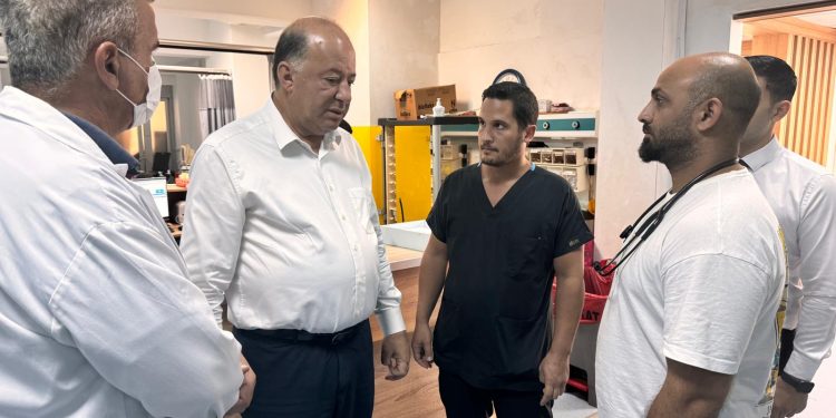 Bakan Dinçyürek’ten trafik kazasında yaralanan askerlere ziyaret ve başsağlığı mesajı
