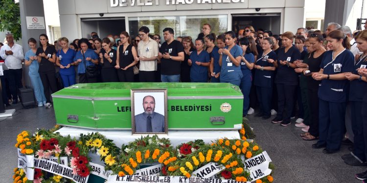Hayatını kaybeden Dr. Abdullah Akbaş son yolculuğuna uğurlanıyor…