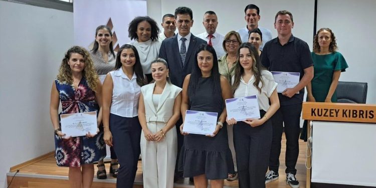 KHK sınavlarında dereceye girenlere üstün başarı belgesi verildi