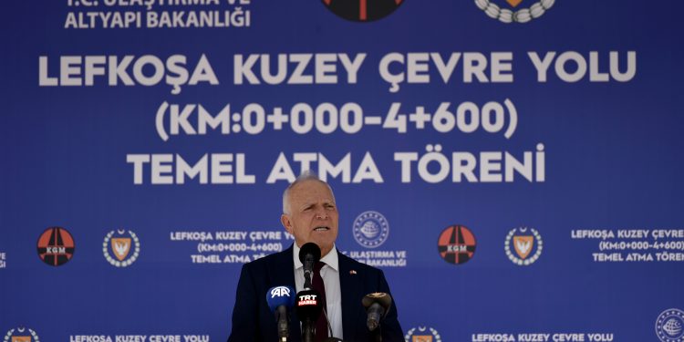 Cumhuriyet Meclisi Başkanı Töre, Lefkoşa Kuzey Çevre Yolu’ndaki yonca kavşağı temel atma törenine katıldı
