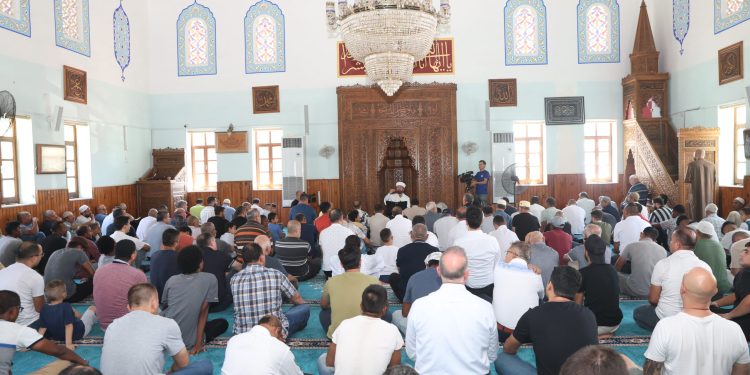 Bazı camilerde Erenköy şehitleri ve Gazze’de hayatını kaybedenler için mevlit okutuldu