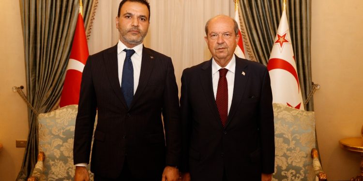 Cumhurbaşkanı Tatar AK Parti’nin yeni KKTC Temsilcisi Emre Kaya’yı kabul etti