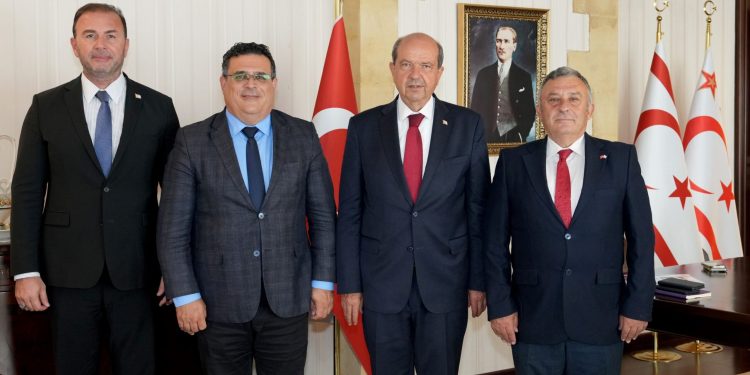 Cumhurbaşkanı Tatar, YÖDAK Başkanı Prof. Dr. Hocanın’ı kabul ederek görüştü