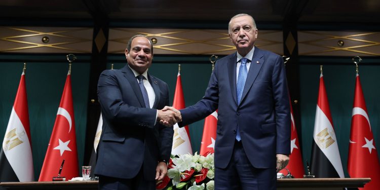 Erdoğan: “Türkiye ve Mısır’ın bölgesel barış ve istikrara katkıları hayati önemdedir”