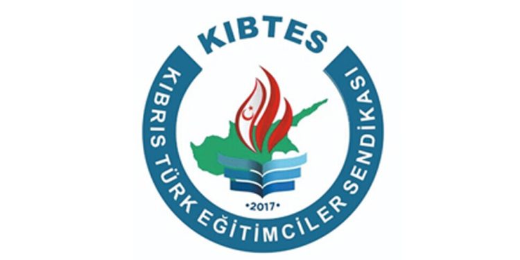 Kıbrıs Türk Eğitimciler Sendikası, milli ve manevi değerlerin tartışma konusu yapılamayacağını belirtti