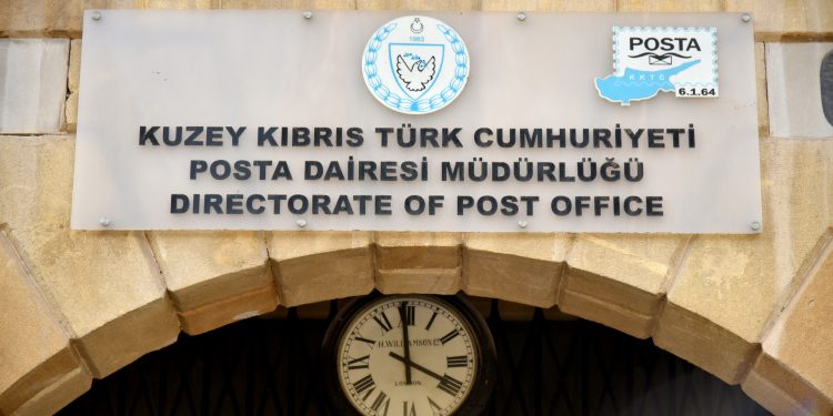 Posta Dairesi bugün de grevde