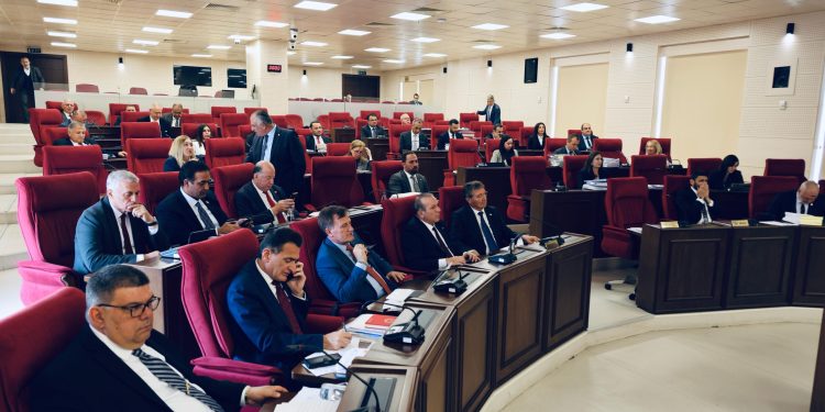 “Birleştirilmiş Para ve Kambiyo (Değişiklik) Yasa Tasarısı” oy birliğiyle geçti