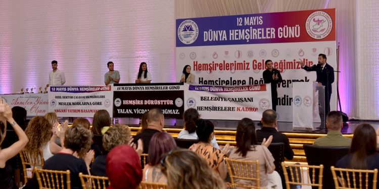 12 Mayıs Dünya Hemşireler Günü…Hemşire eksikliğinin giderek arttığına ve mesleğe ilginin az olduğuna dikkat çekildi