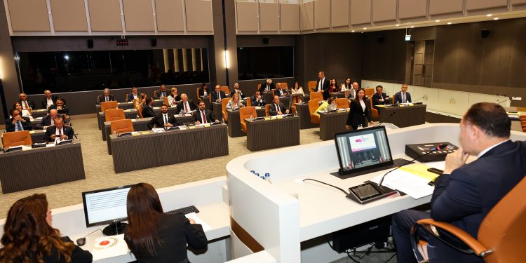 Meclis’te bazı yasa tasarısı ve öneriler için ivedilik alındı