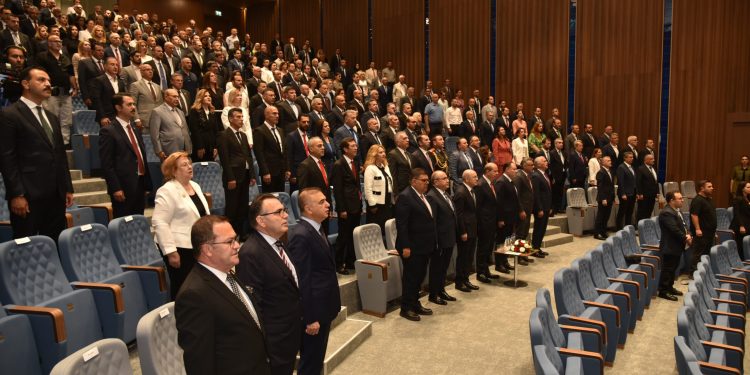 “Türkiye ve Dünya Ekonomisindeki Gelişmeler ve Gelecek Vizyonu” konferansı düzenlendi