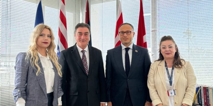 Azerbaycan Milletvekili Hasanov, GAÜ’yü ziyaret etti