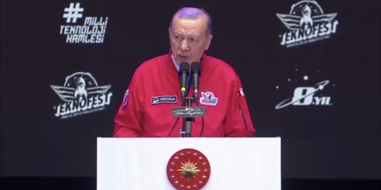 Erdoğan: Kıbrıs Türkü’nün varlığına tahammül edemeyenlere taşeronluk yapanların TEKNOFEST’ten rahatsız olması doğaldır