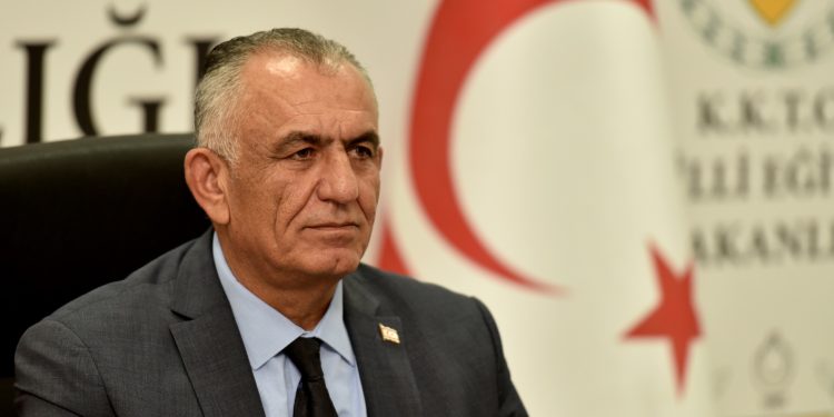 Öğretmenler Sınav (Değişiklik) Tüzüğü…Çavuşoğlu: “Düzenleme, eşitsizliği önlemek adınadır”