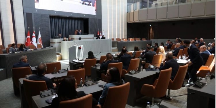 Cumhuriyet Meclisi’nde sağlık, yükseköğretim konuşuldu