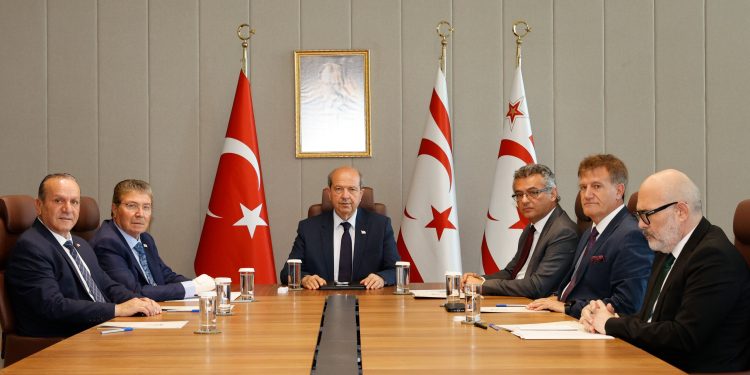 Cumhurbaşkanı Tatar’ın Meclis’te temsil edilen siyasi parti başkanlarıyla görüşmesi sona erdi