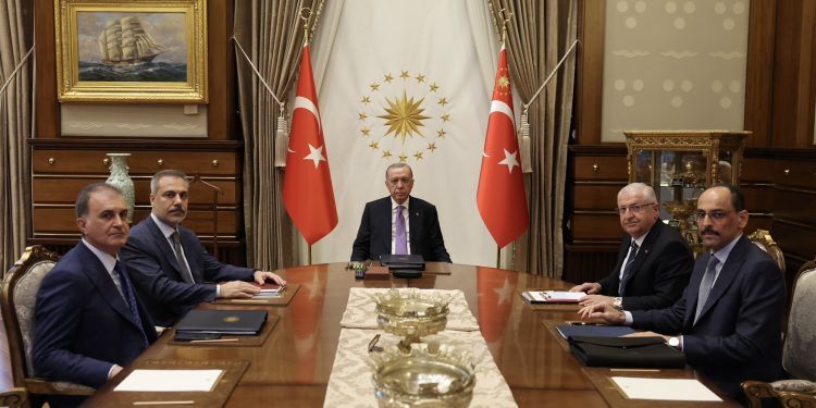 Erdoğan başkanlığında güvenlik zirvesi