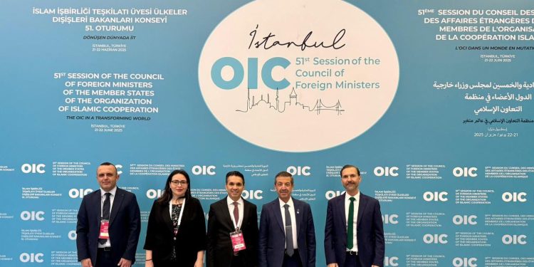 Ertuğruloğlu, İİT Dışişleri Bakanları toplantısına katıldı