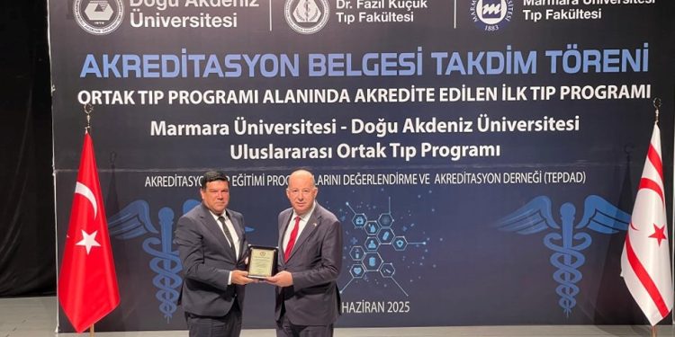 Sağlık Bakanı Dinçyürek:Uluslararası standartlarda eğitimin gururunu yaşıyoruz