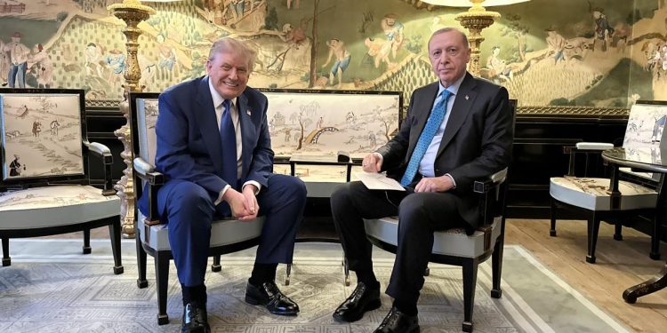 Erdoğan, Trump ile görüştü