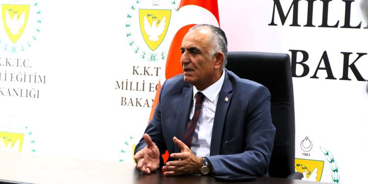 Milli Eğitim Bakanı Çavuşoğlu, Babalar Günü dolayısıyla mesaj yayımladı