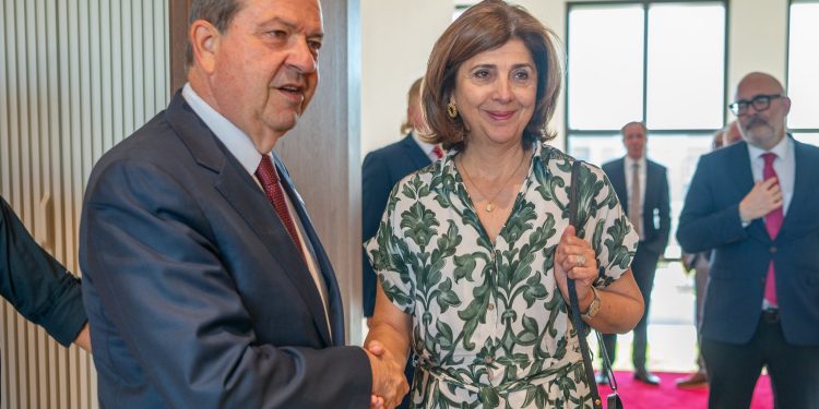 Tatar – Holguin görüşmesi tamamlandı…Holguin: “Müzakerecilerle birlikte bu öğleden sonra ve sanırım çarşamba günü çok sıkı çalışacağız”