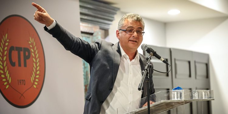 Erhürman: Öngörülebilir bir gelecek kurmalıyız