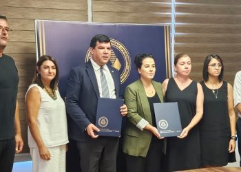 DAÜ ile Şampiyon Melekleri Yaşatma Derneği arasında protokol imzalandı.. 5 öğrenciye eğitim bursu verilecek