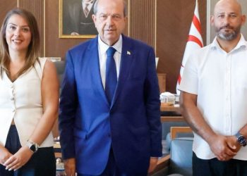 Cumhurbaşkanı  Tatar, Londra Rauf Raif Denktaş Türk Okulu Müdürünü ve beraberindeki heyeti kabul etti