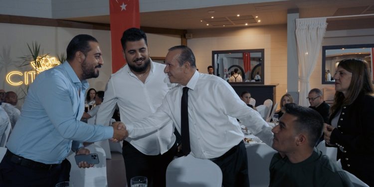 Demokrat Parti’den Ersin Tatar’a destek yemeği