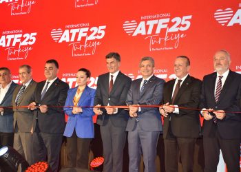 Ataoğlu: Yeni hedef: Uygun fiyatlı kültürel turlar