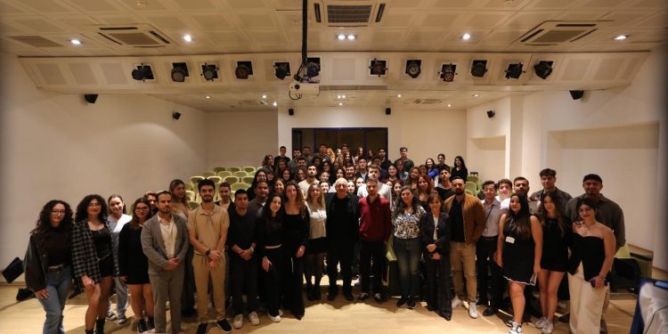 LAÜ’ de Dr. Dt. Yalçın Ergir’in semineri büyük bir ilgiyle gerçekleşti