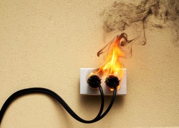 Elektrikli battaniye yangına neden oldu!