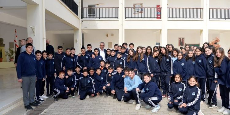 Erhürman Dipkarpaz’da Öğrencilerle Buluştu