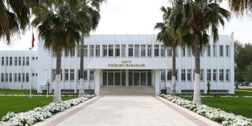 Dışişleri Bakanlığı, savaş nedeniyle Körfez ülkelerinde mahsur kalan vatandaşların tahliyesi hakkında açıklama yaptı