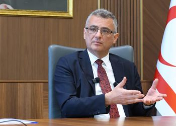 Erhürman, Yunanistan Savunma Bakanı’nın açıklamasını eleştirdi