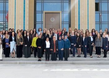 Erhürman’ın 8 Mart mesajı: Savaşın ve krizlerin en ağır bedelini kadınlar ödüyor