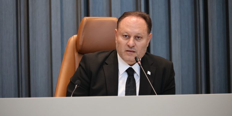 Öztürkler: Fransa sömürgeci geçmişiyle Kıbrıs Türk halkını yok sayamaz