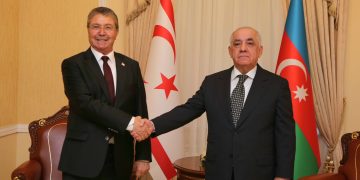 Başbakan Üstel, Bakü’de Azerbaycan Başbakanı Asadov ile görüştü